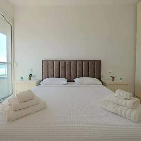 Pepper 40 Saints Apartment Sarande
